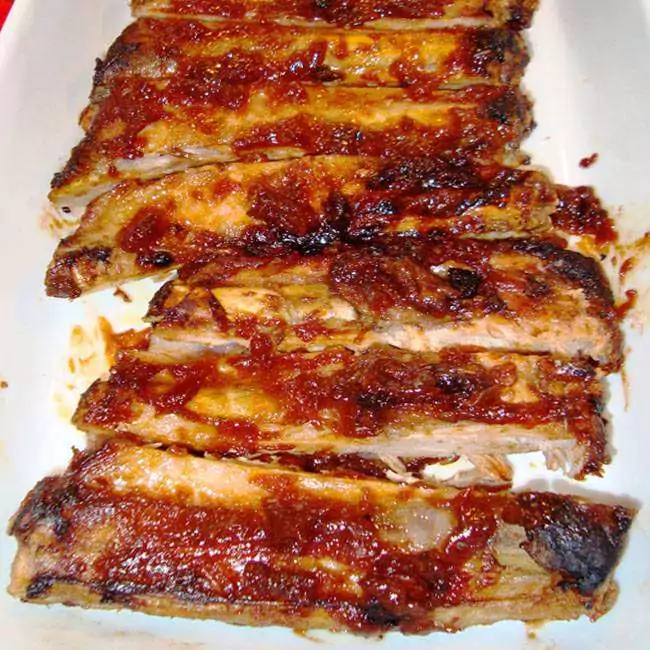 Costelinha De Porco No Forno Comidinhas Do Chef Requer apenas uma assadeira e é receita saudável e fácil como a nossa costela de porco assada. costelinha de porco no forno