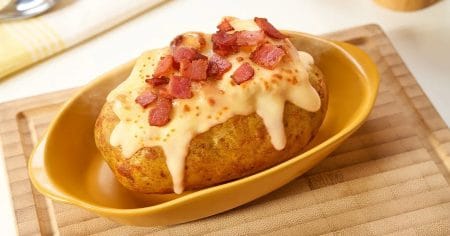 Batata Recheada com Frango Cremoso