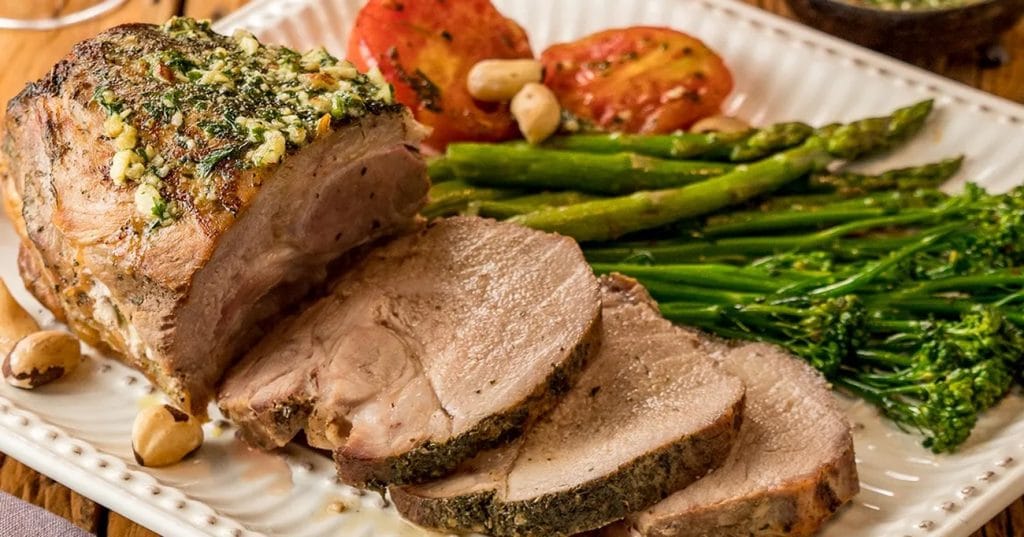 Copa Lombo com Molho Pesto à Brasileira