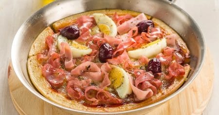 Pizza de Frigideira à Portuguesa com Presunto Sadia