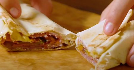 Sanduíche de Salame Tipo Italiano