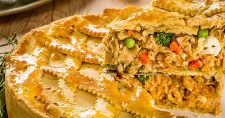 Torta de Frango com Legumes