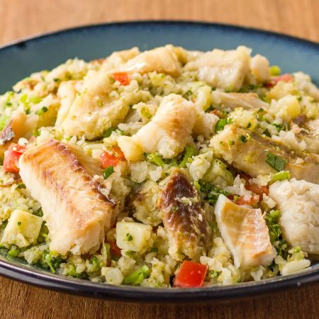 Receita de Arroz de brócolis com Polaca, vagem, tomate e azeitona