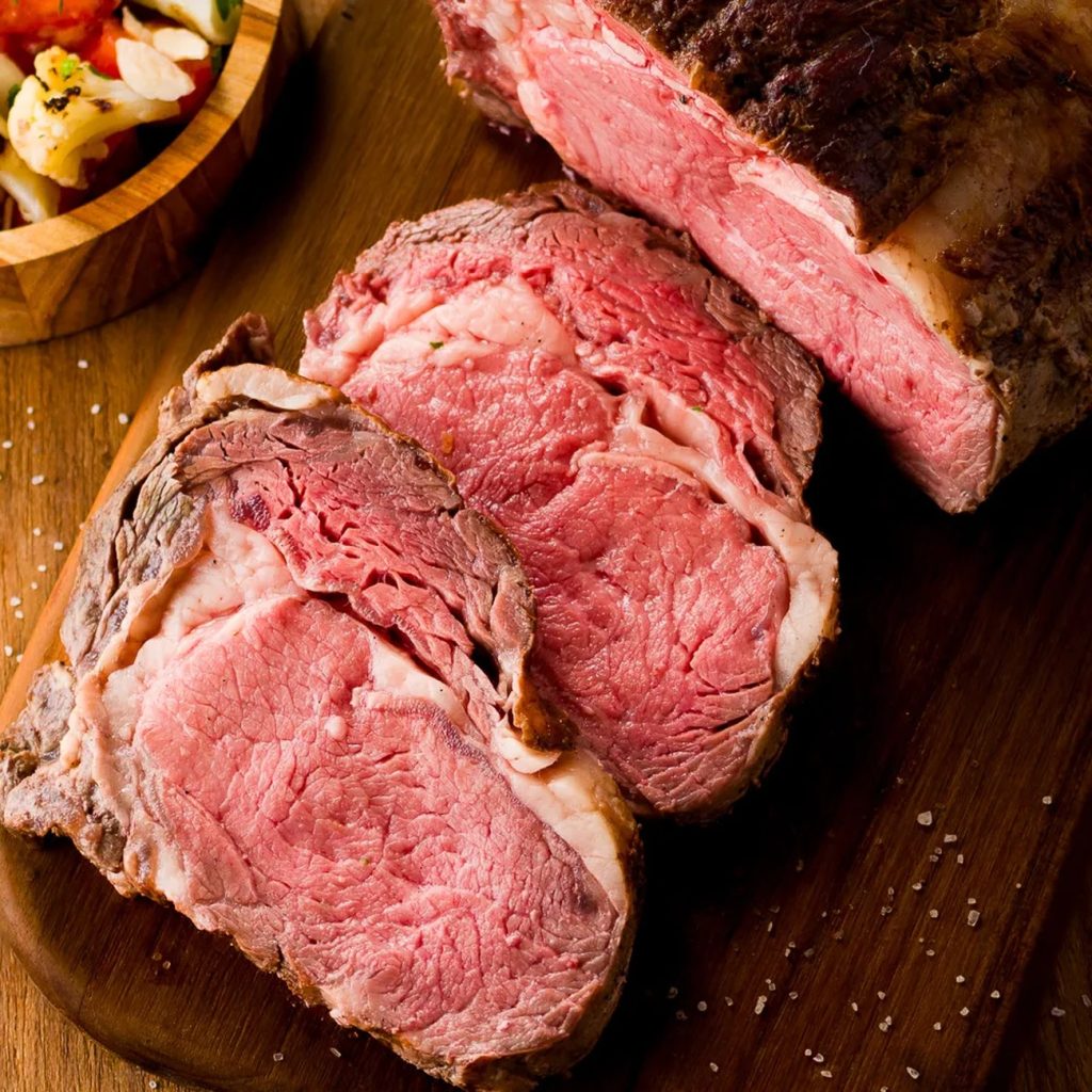 Receita de Bife ancho na brasa com salada de couve-flor tostada, tomate e avelã