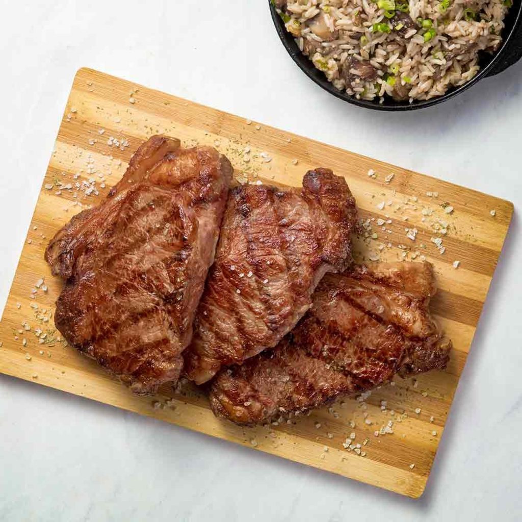 Receita de Bife de Chorizo na grelha com arroz de cogumelos