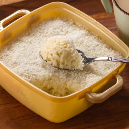 Receita de Bolo Gelado de Coco com Café de Especiarias