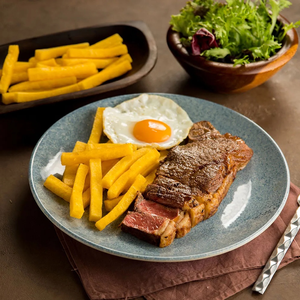 Receita de Chorizo a Lá Cavalo, Ovos e Polenta Frita