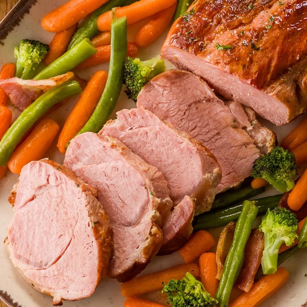 Receita de Filé mignon suíno assado com legumes no vapor