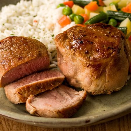 Receita de Medalhão de Filé Mignon Suíno Swift Ao Molho Mostarda com Purê de Tubérculos