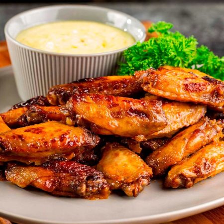 Receita de Meio da Asa com Molho BBQ com Molho de Queijo
