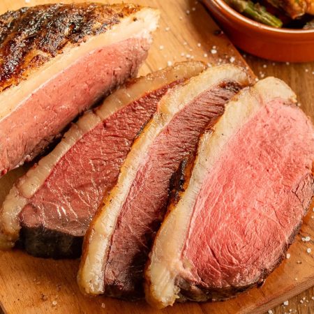Receita de Picanha com aspargos, pimentões e camarão na brasa