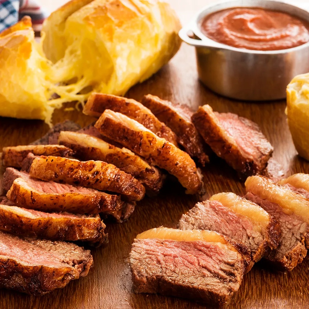 Receita de Picanha com Pão de Alho e Molho Agridoce de Goiaba