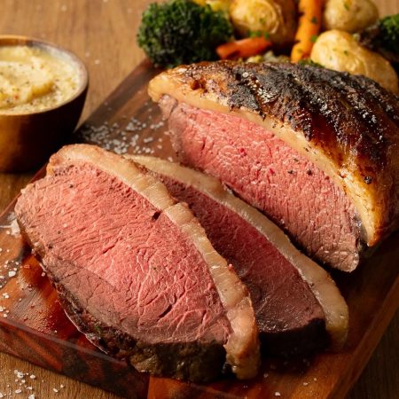 Receita de Picanha na brasa com legumes e molho de grão de bico