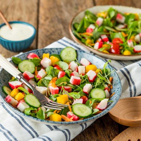 Receita de Salada Colorida de Kani Kama
