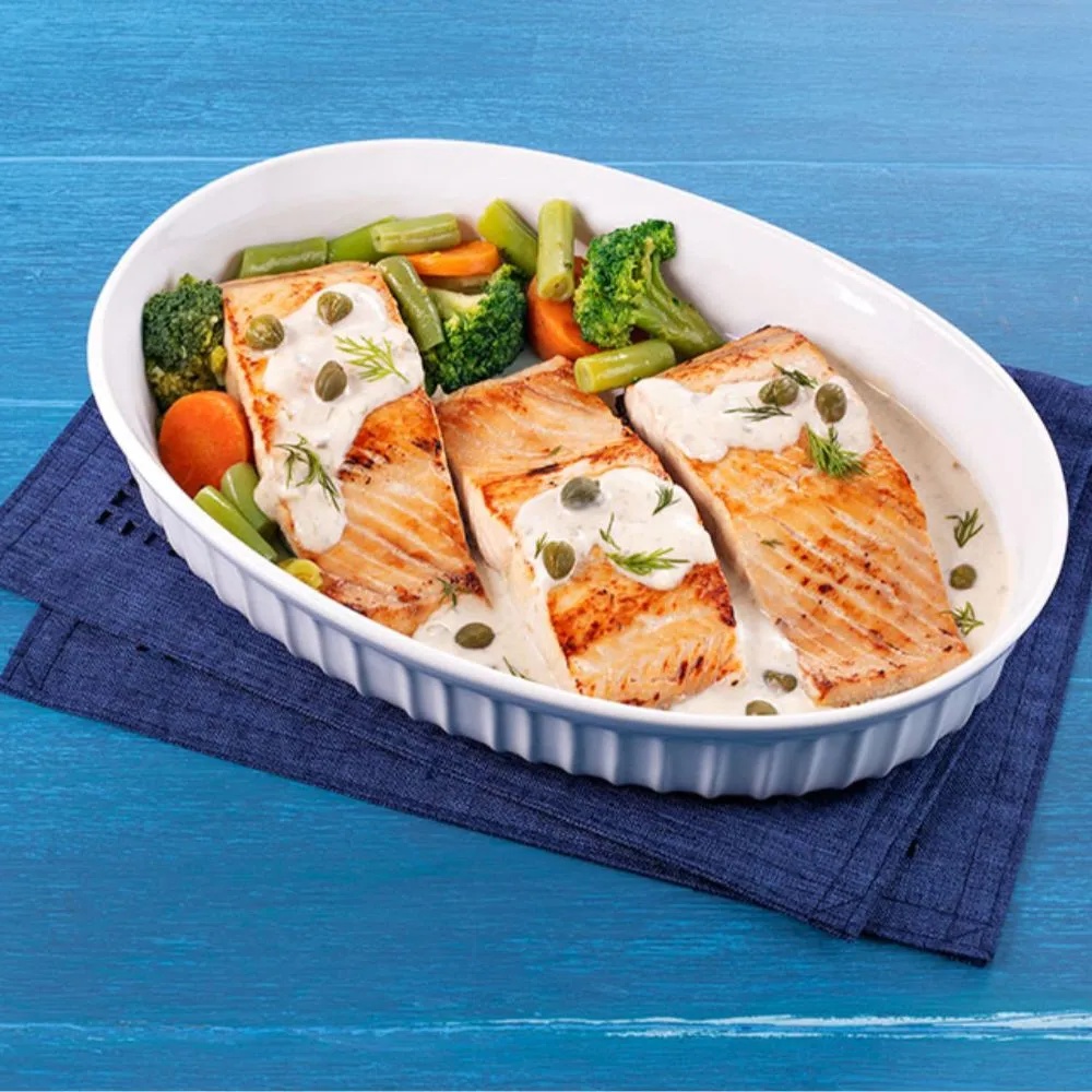 Receita de Salmão ao Creme de Mostarda e Legumes Salteados