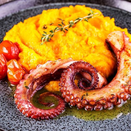 Receita de Tentáculos de Polvo com Purê de Cenoura