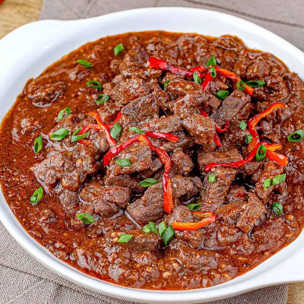 Receita de Tiras de Alcatra ao Molho de Vinho Tinto
