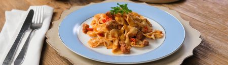 Macarrão Caipira com Frango e Linguiça