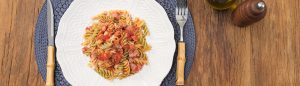 Macarrão com linguiça de panela de pressão