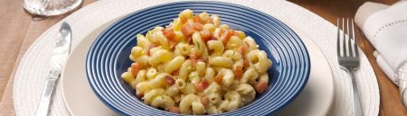 Macarrão com molho de limão e bacon