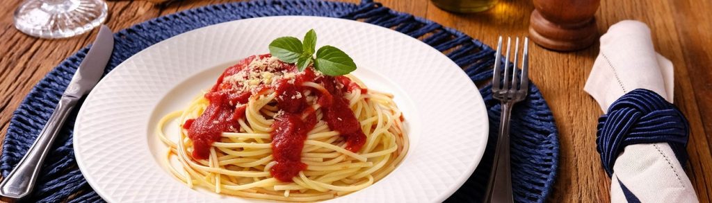 Macarrão Sem Glúten ao Molho Sugo