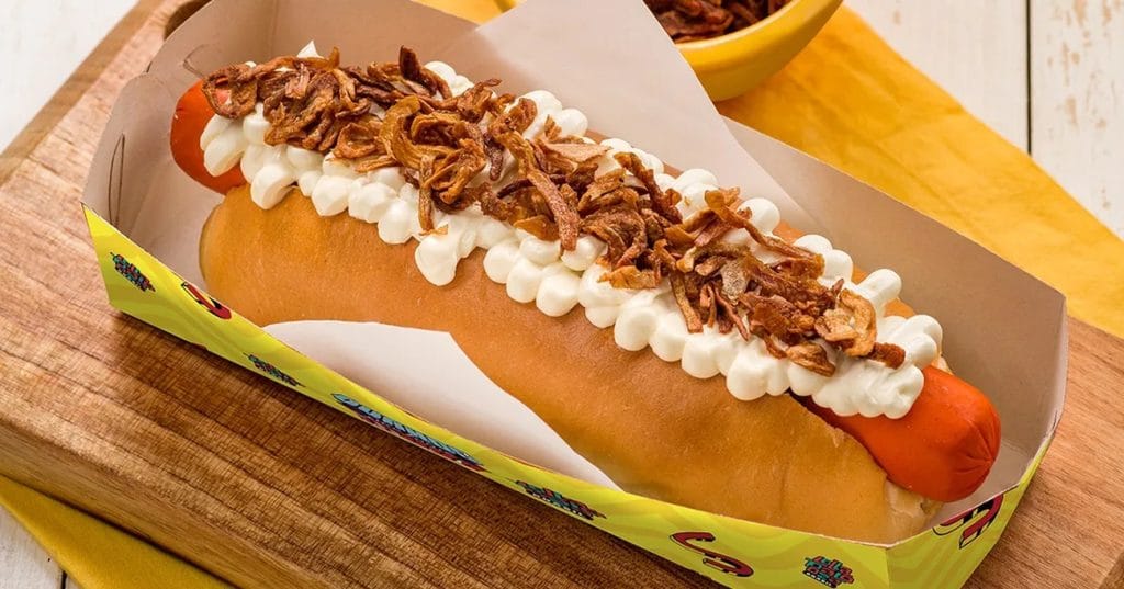Cachorro Quente com Cream Cheese e Cebola Crocante