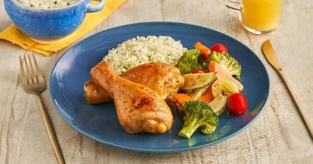 Coxa Assada com Arroz e Legumes ao Forno