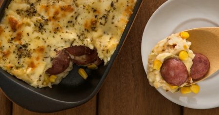 Escondidinho de Calabresa Sadia com Bacon Sadia ao Forno