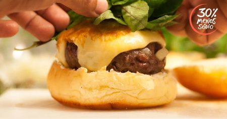 Hambúrguer com Blend de Linguiça