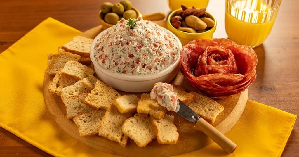 Patê de Salame com Torradinhas