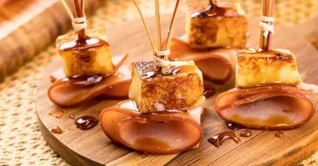 Queijo Coalho com Peito de Peru Sadia Servido no Melaço