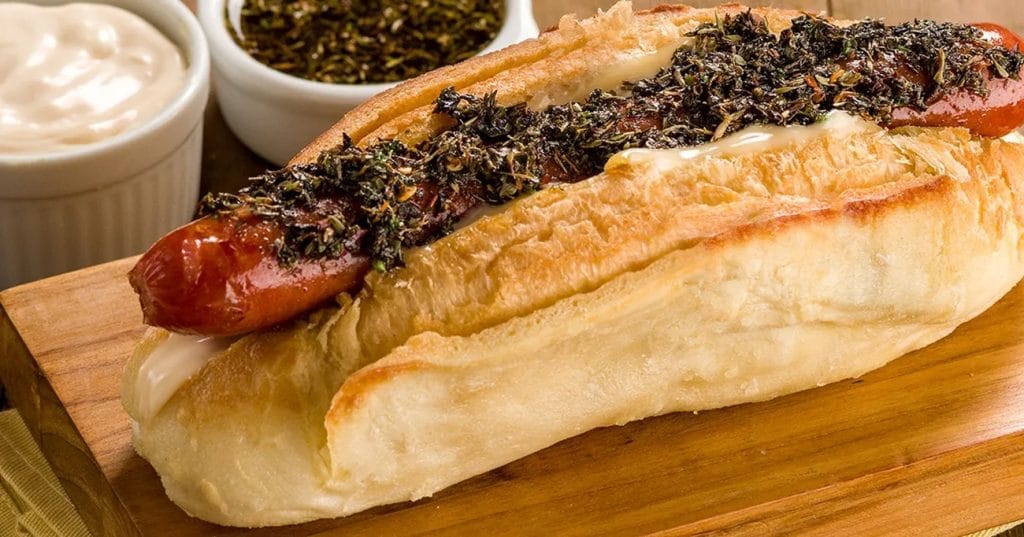 Sanduíche de Linguiça Guanabara e Chimichurri (choripan)