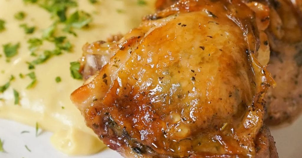 Sobrecoxa com Polenta Cremosa