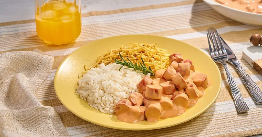 Strogonoff de Salsicha