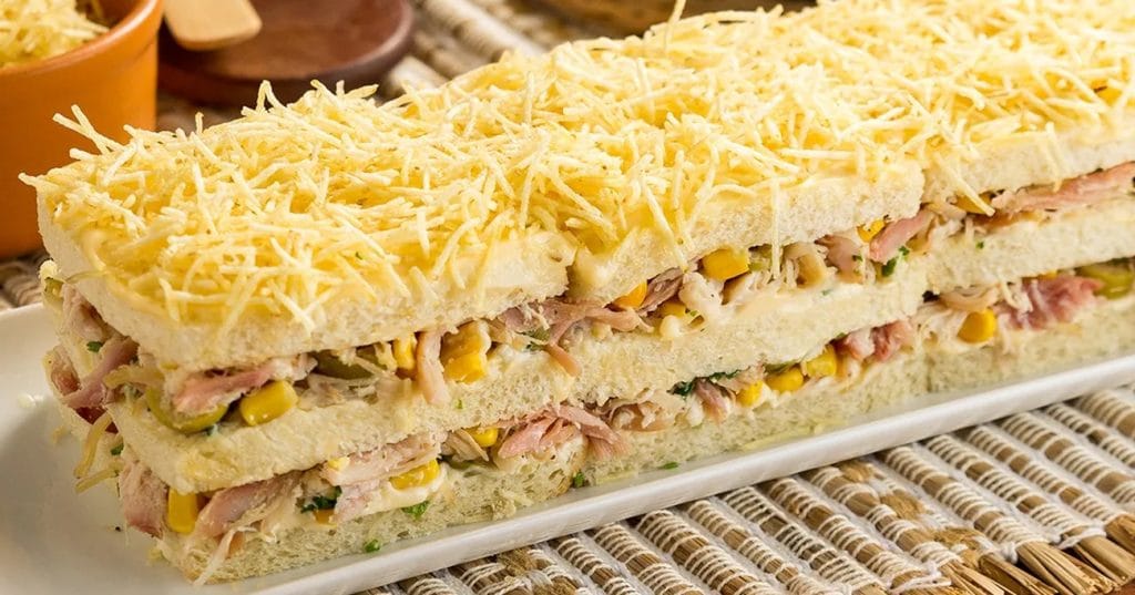 Torta de Frango com Pão de Forma
