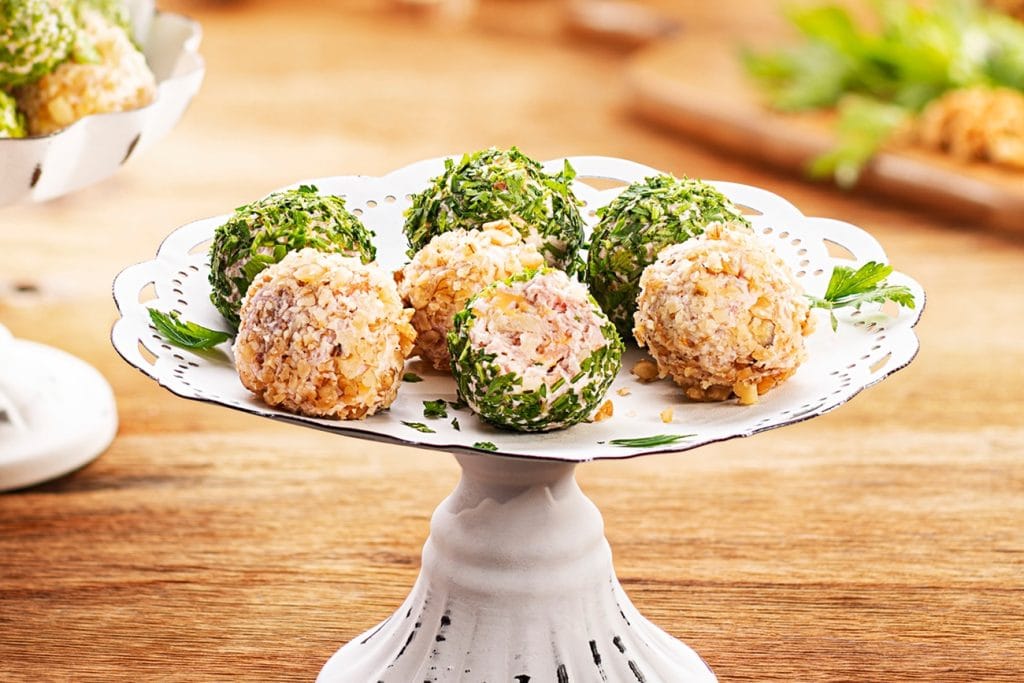Bolinhas de Queijo e Tender