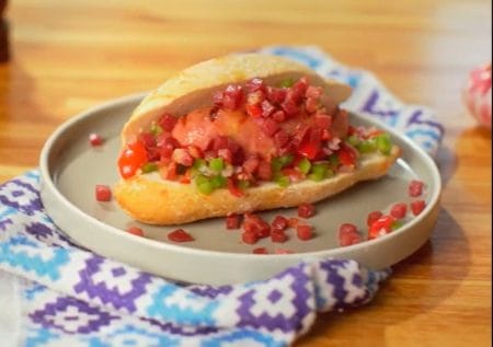 Choripan de linguiça toscana com copa