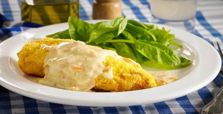 Filé de frango com creme de legumes