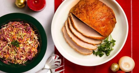 Pernil Acompanhado de Salada Leve de Repolho