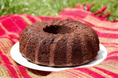Receita de Bolo de Chocolate Natalino Fácil