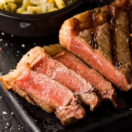 Receita de Chorizo na brasa com vinagrete de batata doce grelhada