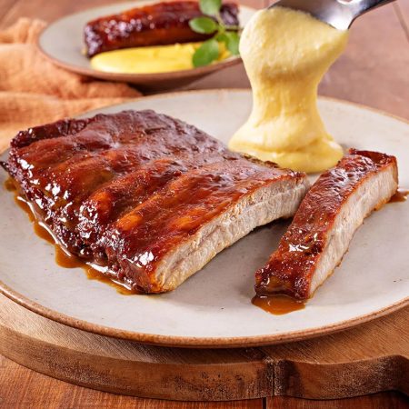 Receita de Costela Suína com BBQ com Aligot de Mandioquinha