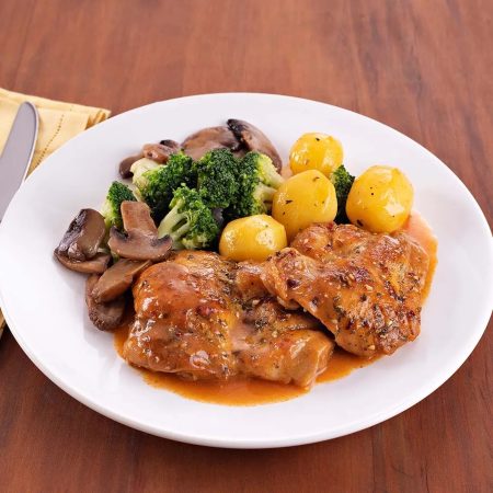 Receita de Filé de Coxa e Sobrecoxa na Pressão com Legumes