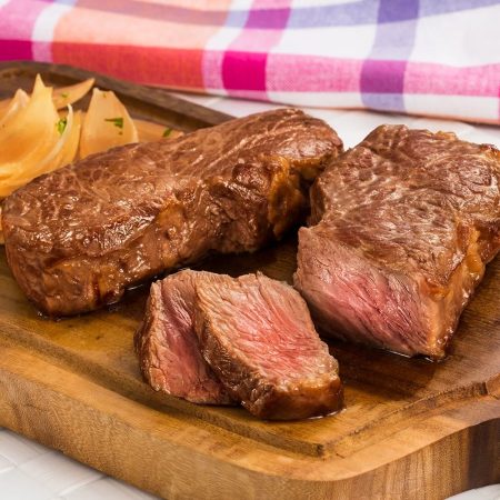 Receita de Ojo de Bife com Cebolas ao Vinho