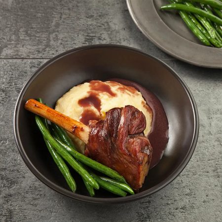 Receita de Stinco de Cordeiro com Polenta e Vagem