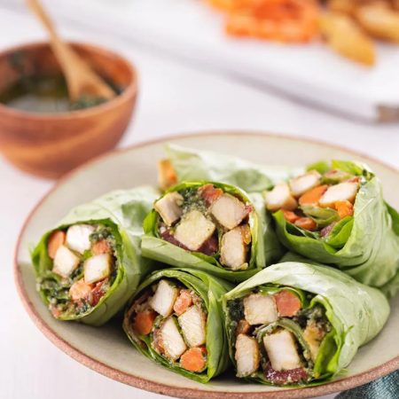Receita de Wrap de Alface com Frango ao Pesto e Cenoura