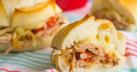 Sanduíche de Pernil com Queijo de Minas Padrão