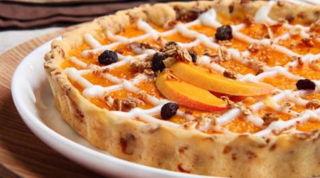Torta de manga com granola