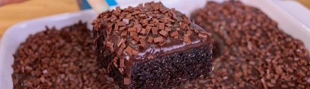 Bolo de Chocolate Simples e Fácil de Liquidificador
