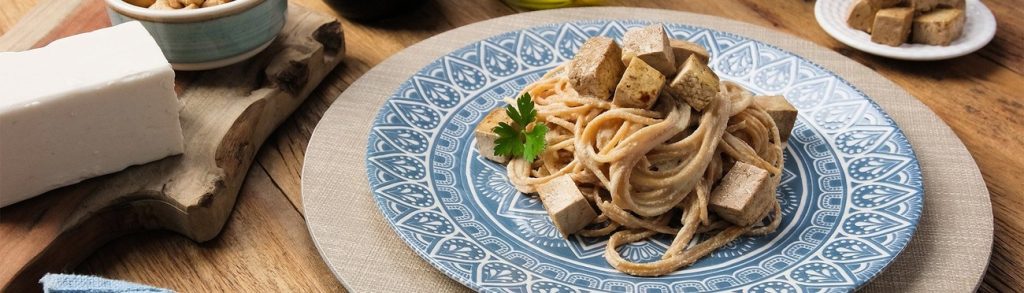 Carbonara Vegano com Tofu